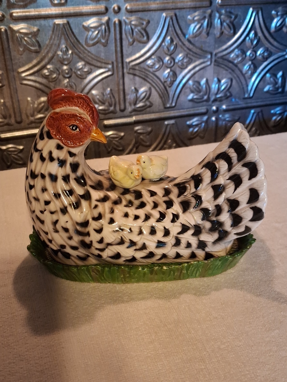 Fitz and Floyd Black-White Hen On Nest With Chicks Ceramic Dish